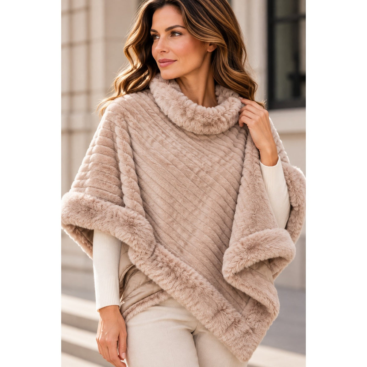 Poncho Fausse Fourrure
