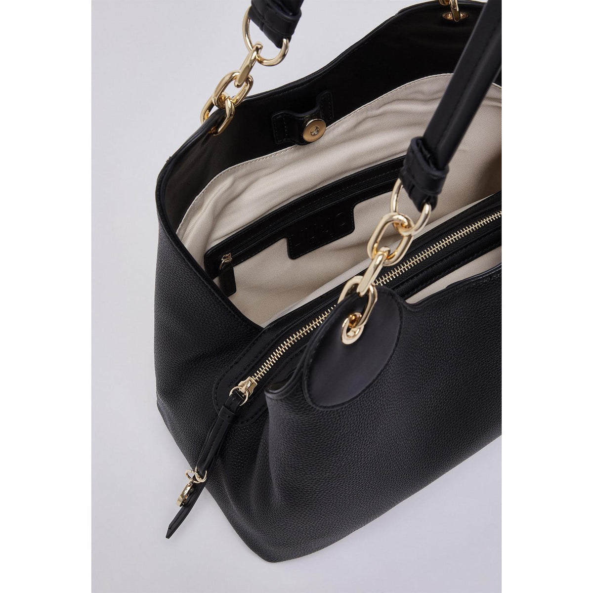 Ecs M Satchel