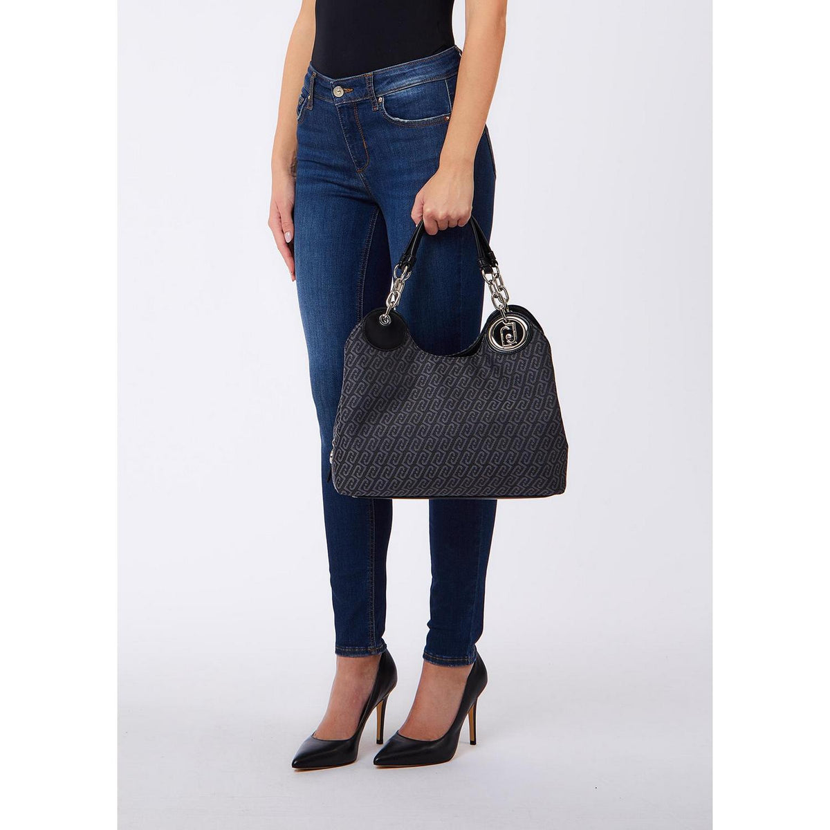 M Satchel