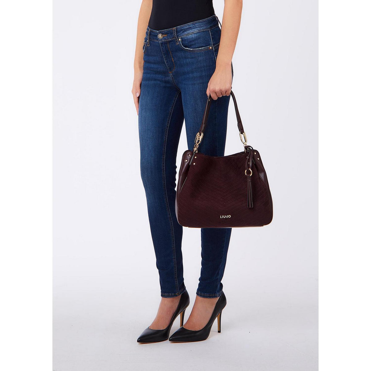 M Satchel