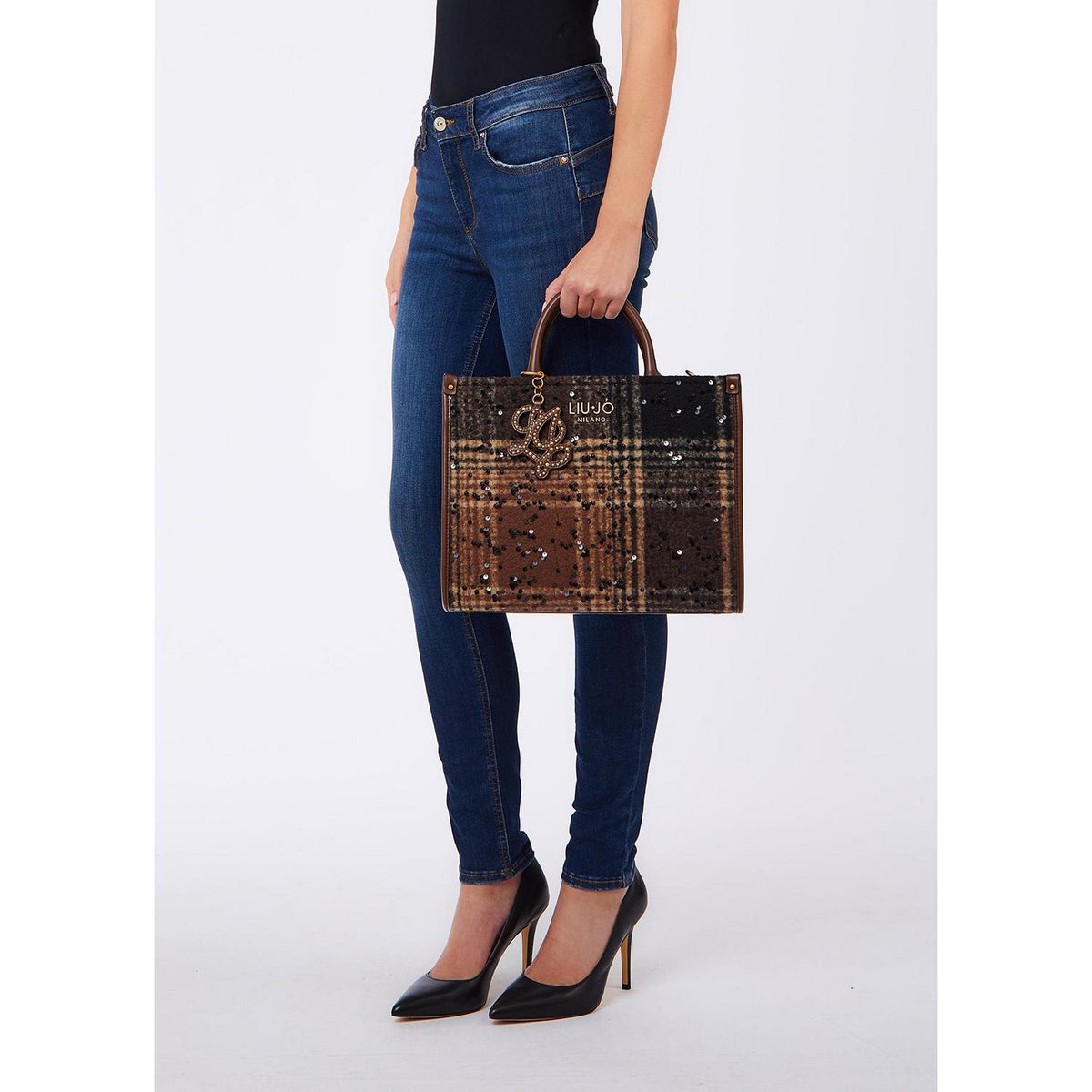 M Tote