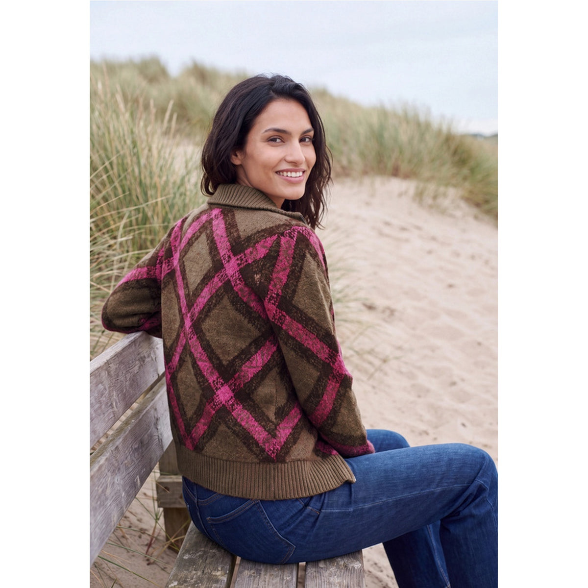 Cosy Featheryarn Check Cardiga