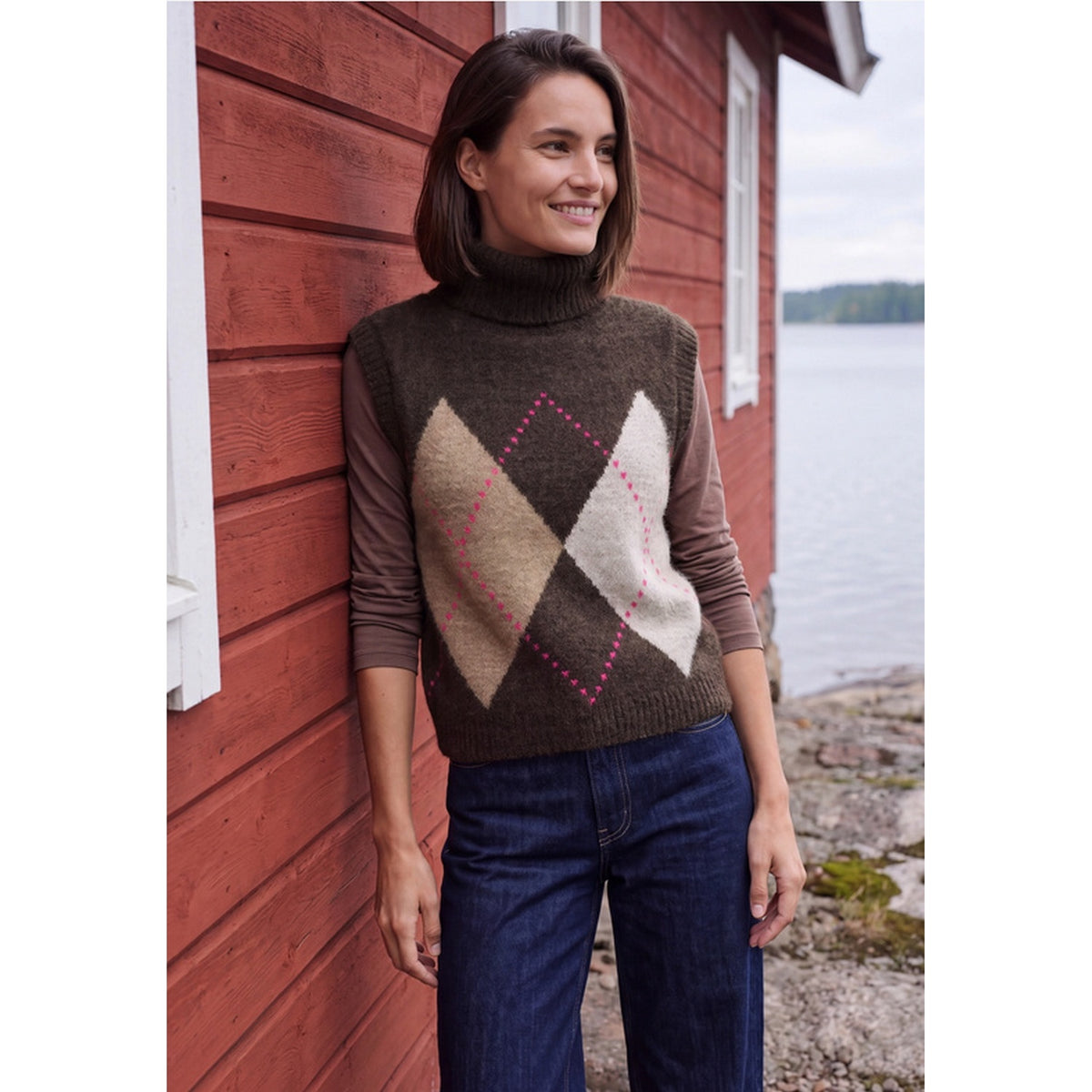 Tos Featheryarn Argyle Vest