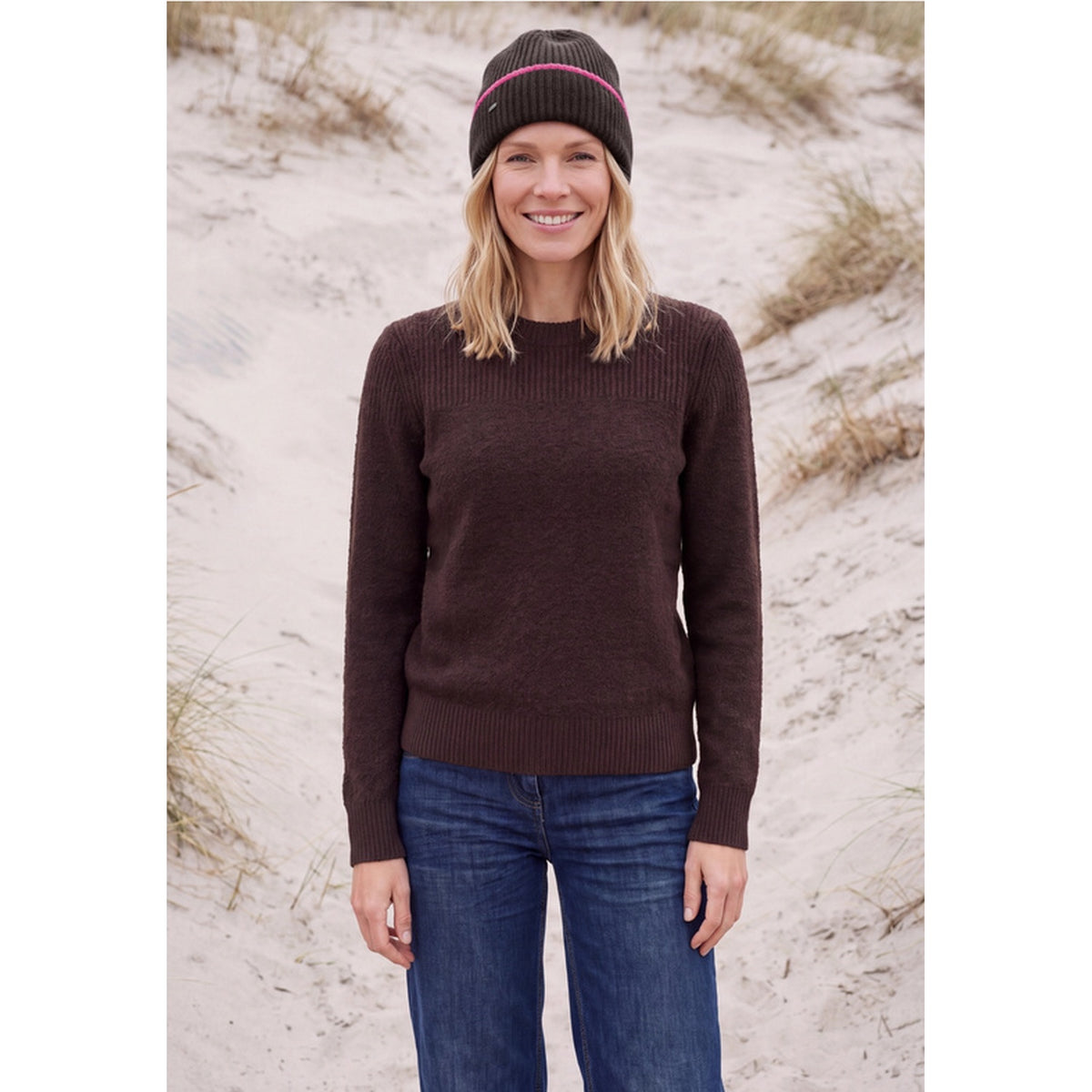 Knit Cap With Color Kick