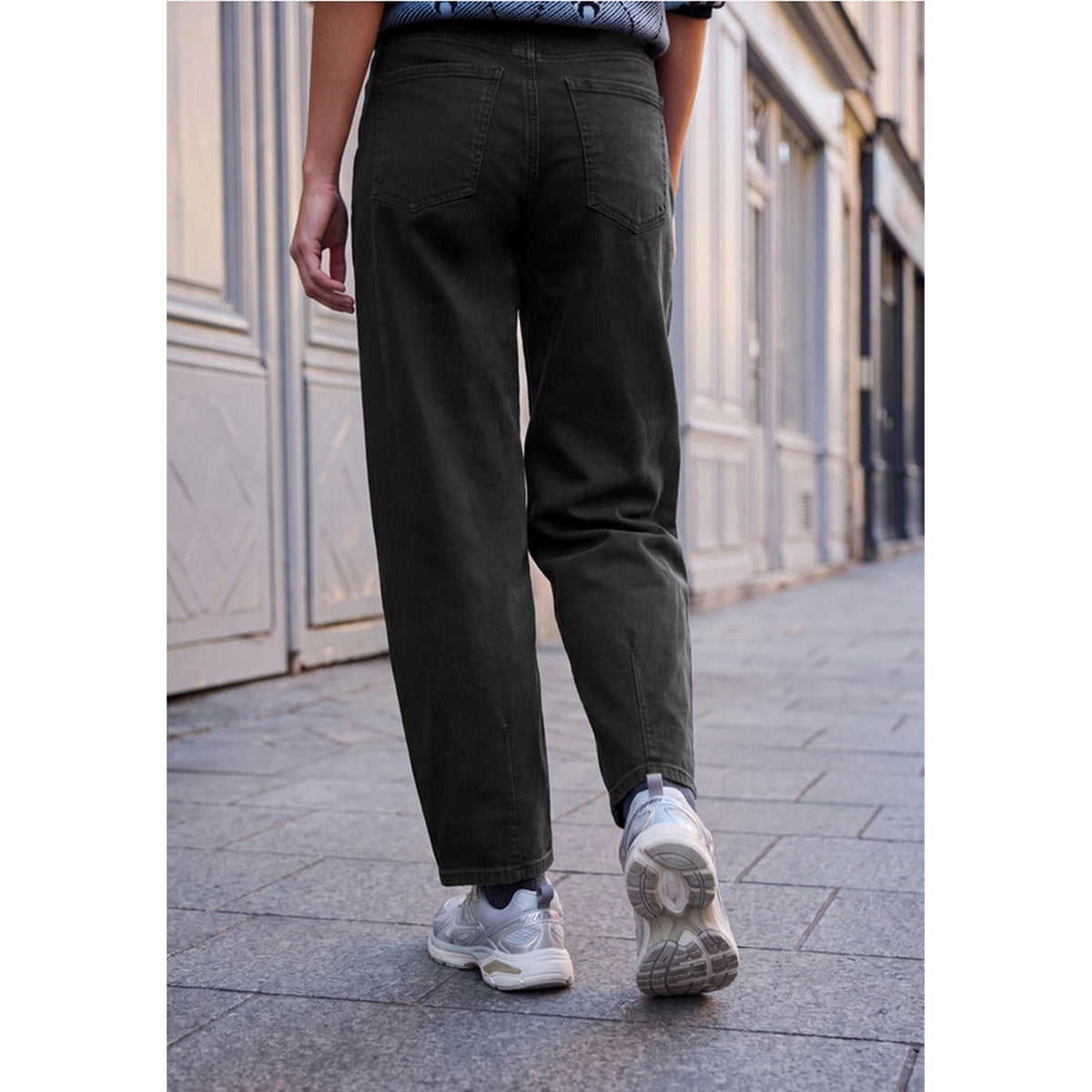 Style Mika Relaxed Barrel Fit,Hw,Black Washed