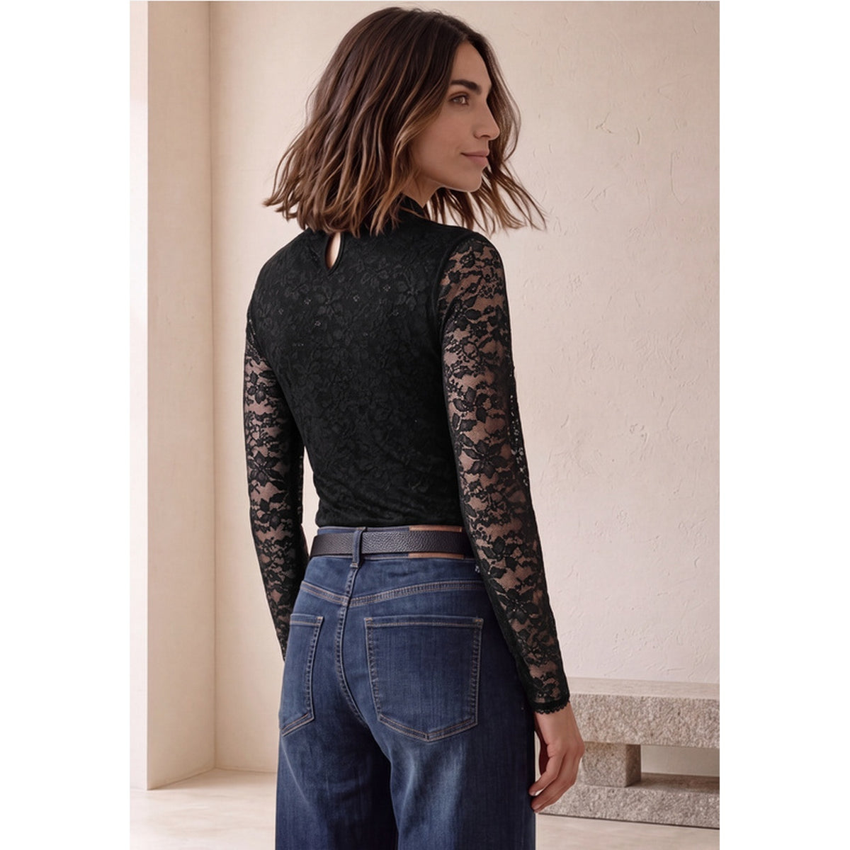 Chemise Dentelle Col Roule